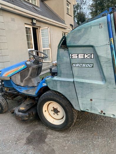 Iseki sgr19 48'deck high tip  these retail normally around 5/6k needs a bit of a tidy front plastic on lights need replacing deck good running well no Timewasters