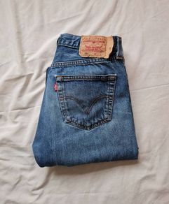 levis 501 Size 32/34 button fly in excellent condition