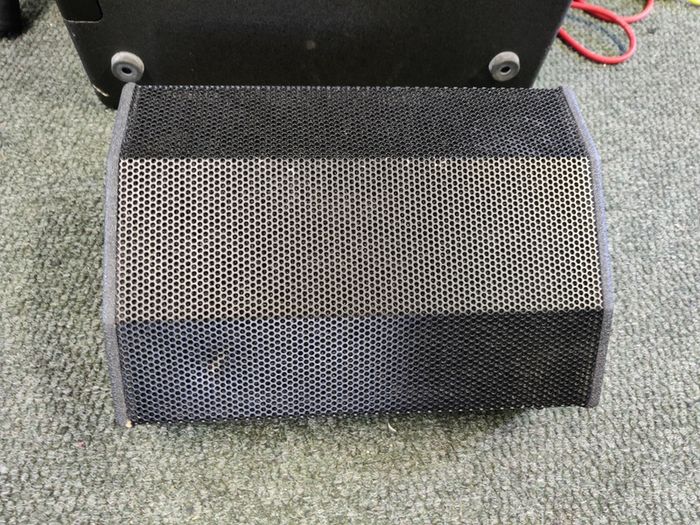 IMG Stageline Flat-M200 Active stage monitor