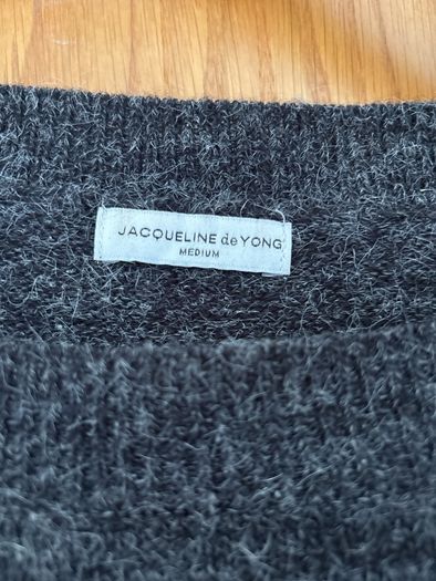 Jacqueline de Yong Jumper