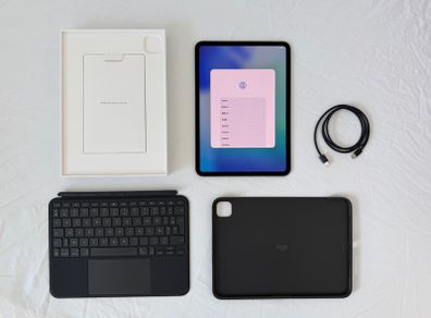 iPad Pro 11 M4 256GB - Battery 100% ONLY 14 Cycles!!