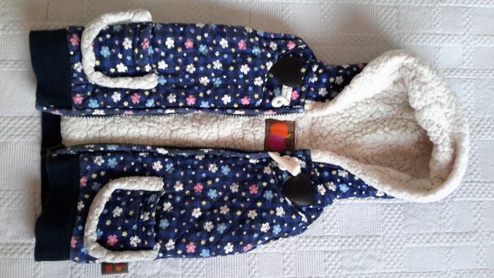 Girls warm gilet 9 -12 months
