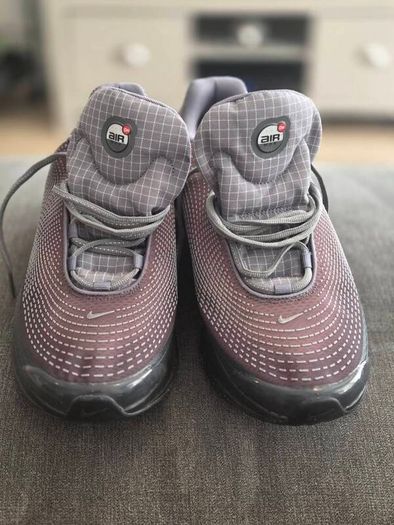 Nike Air Max DN ( UK 13) x 2
