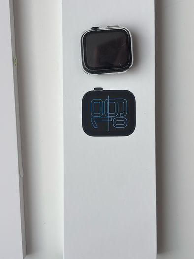 Apple Watch SE (2025) GPS Black Cracked Screen Fully Working Boxed