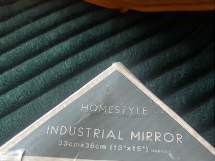 mirror