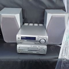 Sharp cd,mini disk and radio player