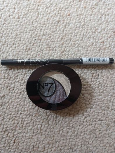 No 7 Makeup