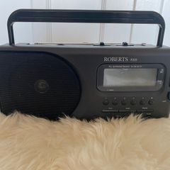 Roberts Radio R309