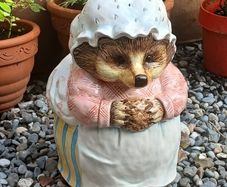 Beatrix Potter 'Mrs Tiggy-Winkle' Cookie Jar