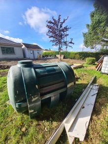 Oil tank
