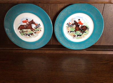 A pair of Tally Ho Hunt Scene 10 inch Decorative plates Unstamped