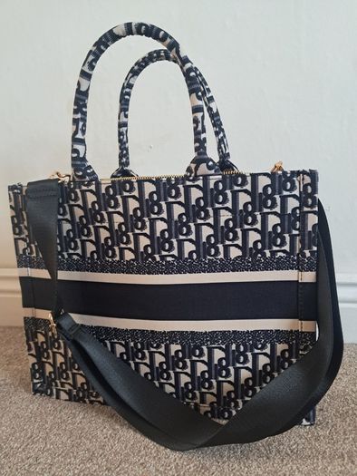 CD Hold all bag