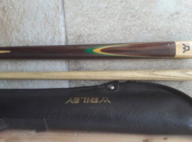 vintage snooker cue
