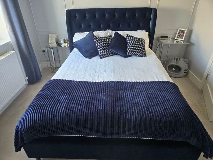 king size bed