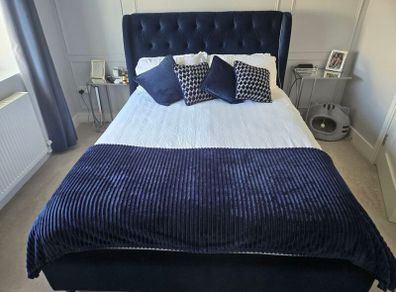 king size bed