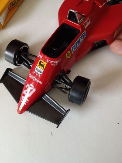 5 NOS Bburago 1/24 Grand Prix Cars