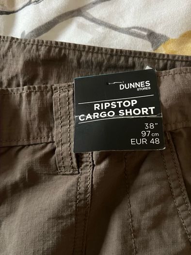 Mens  BNWT shorts W38"