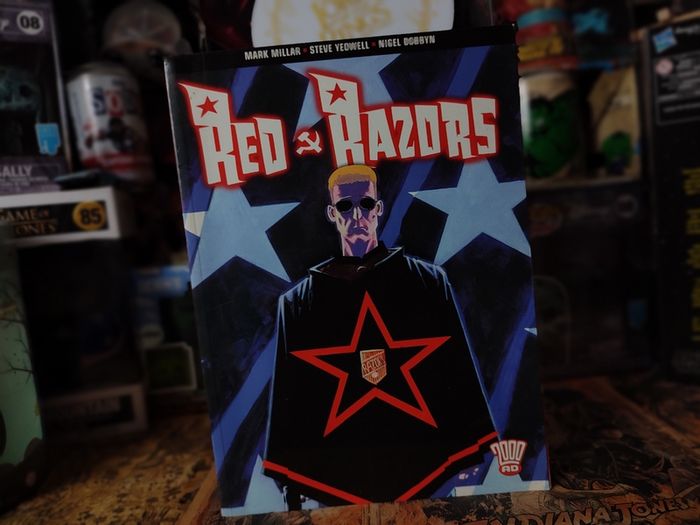 Judge Dredd ! Red Razors ! by Mark Millar ! Graphic Novel ! 2004 ! by 2000 AD Graphic Novels !