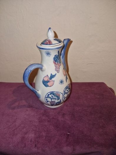 Vintage Asian teapot