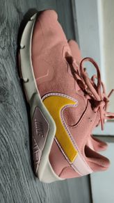 Beautiful pink Nike trainers in excellent condition,used a couple of times