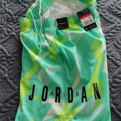 Air Jordan shorts L New