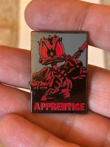 2013 Disney Booster Pin Star Wars Heroes vs Villains Darth Maul Donald Duck