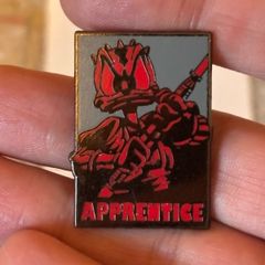 2013 Disney Booster Pin Star Wars Heroes vs Villains Darth Maul Donald Duck