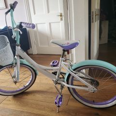 Girls bike