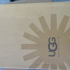 Ugg