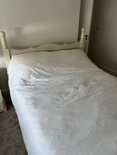 King size bed