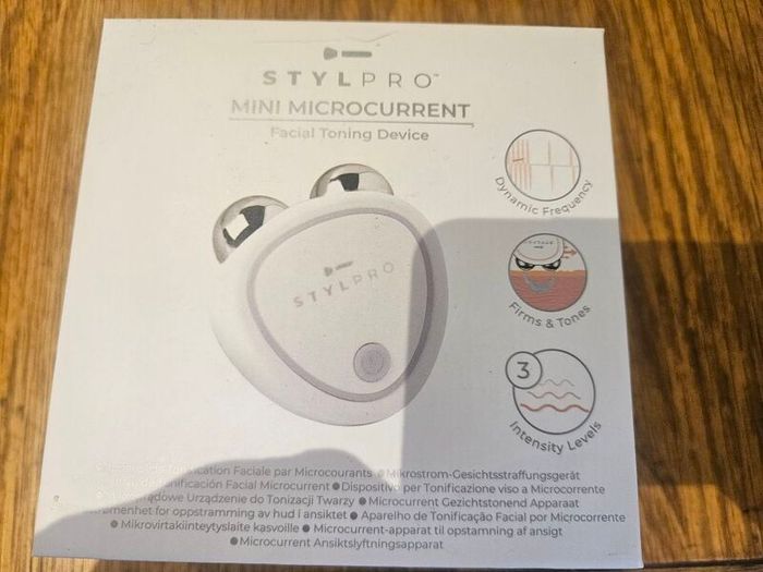 Stylpro Mini microcurrent facial toner