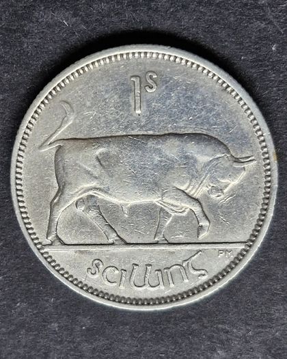 Ireland 1942 Silver 1s Shilling coin.