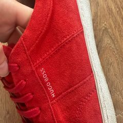 Hugo Boss runners [39]