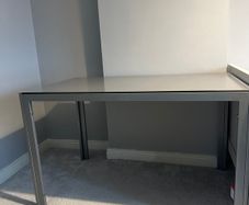 Dining table and 4 chairs