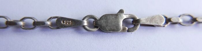 Vintage 925 Sterling Silver large Cross Pendant and Chain length 20" - 22g