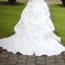 Mermaid style wedding dress Image 8