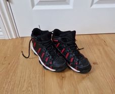 basketball FILA trainers size 4uk