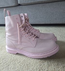 1460 Pascal Mono Dr. Martens in Pink