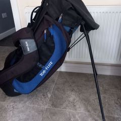 Top flite Golf bag with stand.