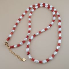 Delicate Freshwater Pearl and Rose Quartz Beads Necklace