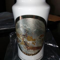 Chokin Temple Jar