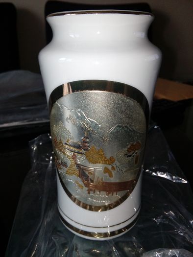 Chokin Temple Jar