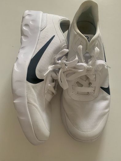 nike trainers