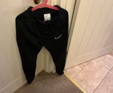 Nike bottoms age 9/ 10