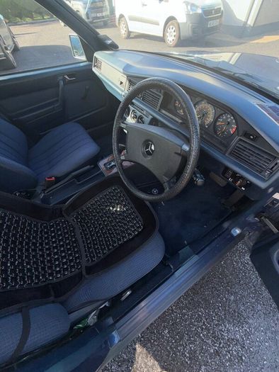 Mercedes-Benz 190 1987