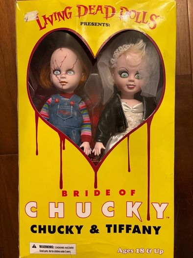 Collectible Mezco Living Dead Dolls Chucky Tiffany Bride of Chucky Set Horror Dolls