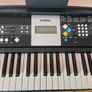 Yamaha PSR- E223 Digital Keyboard and Stand Image 2