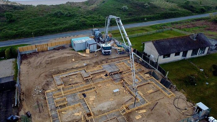 37 m boom pump hire nationwide