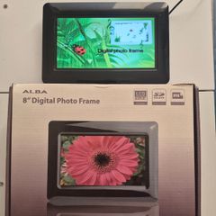 New 8" Digital photo frame