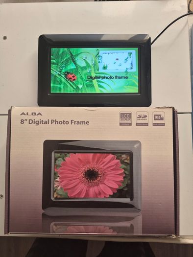 New 8" Digital photo frame